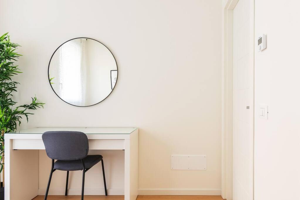 Appartement Kaizen House - Bilocale De Angeli à Milan Extérieur photo