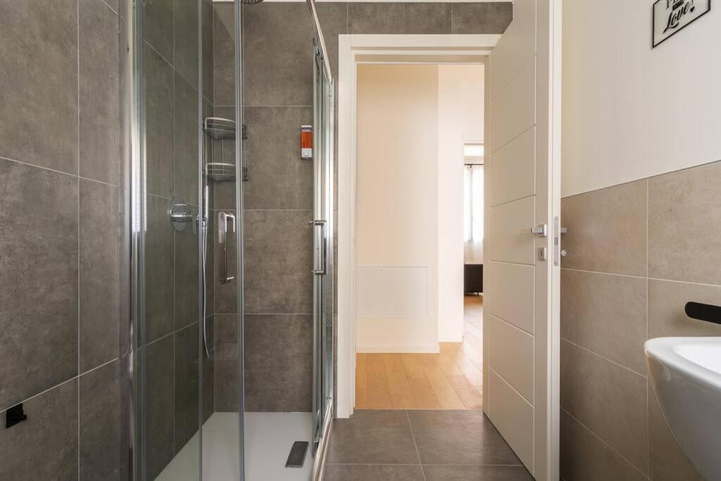 Appartement Kaizen House - Bilocale De Angeli à Milan Extérieur photo