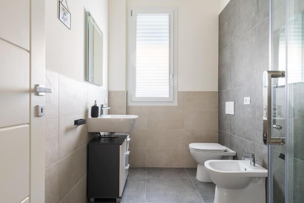 Appartement Kaizen House - Bilocale De Angeli à Milan Extérieur photo